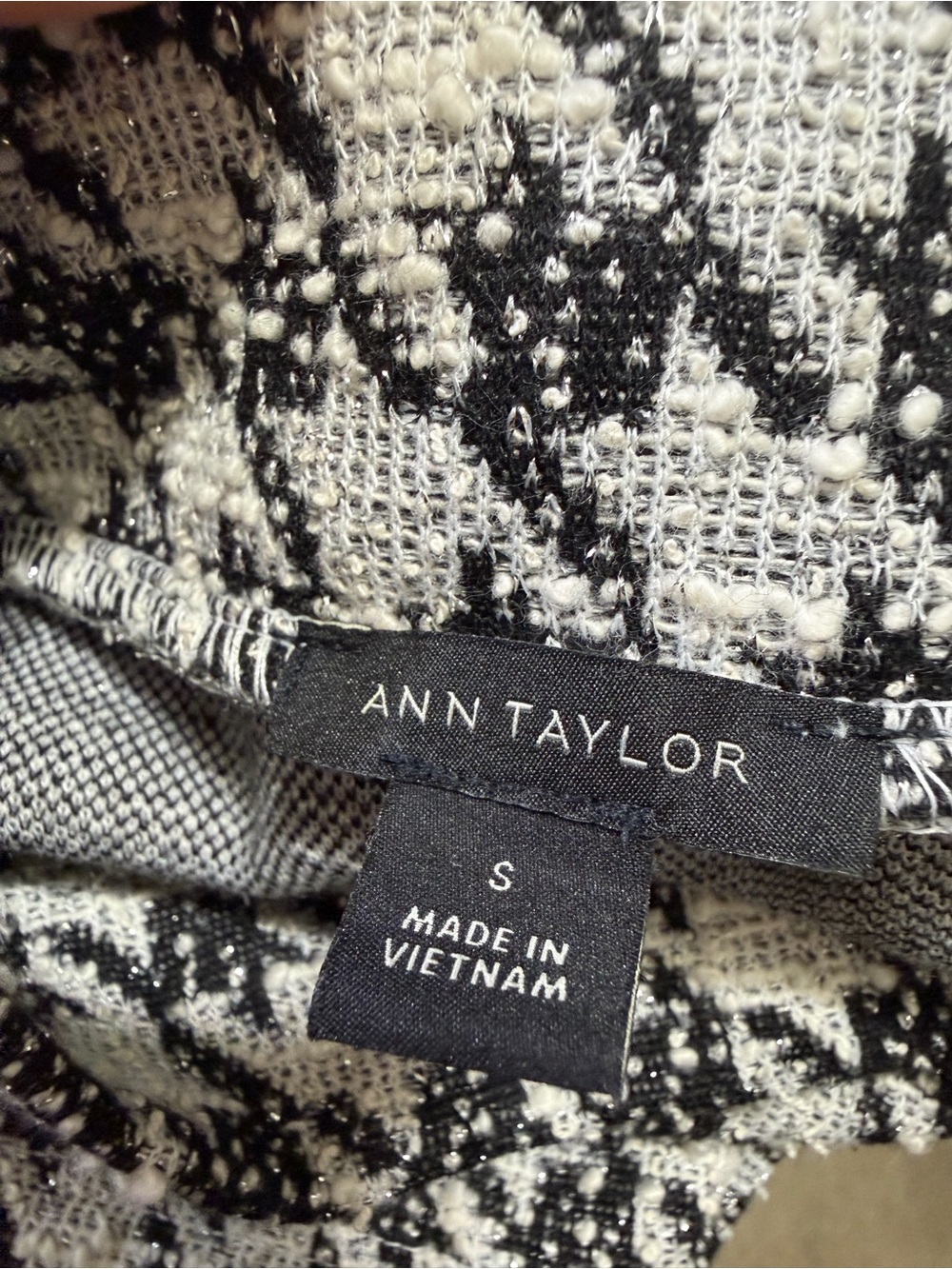 Ann Taylor Black & White Houndstooth Mock Neck Sweater - Picture 5 of 7